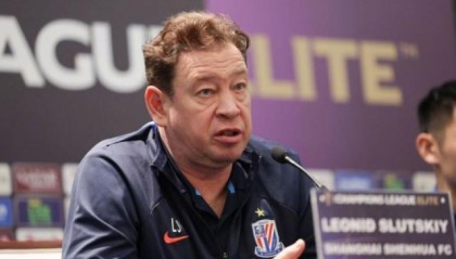 斯卢茨基：临近假期队员心思分散 会在精神上鼓励